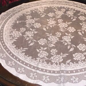 Classic White Floral Lace Round Tablecloth - White